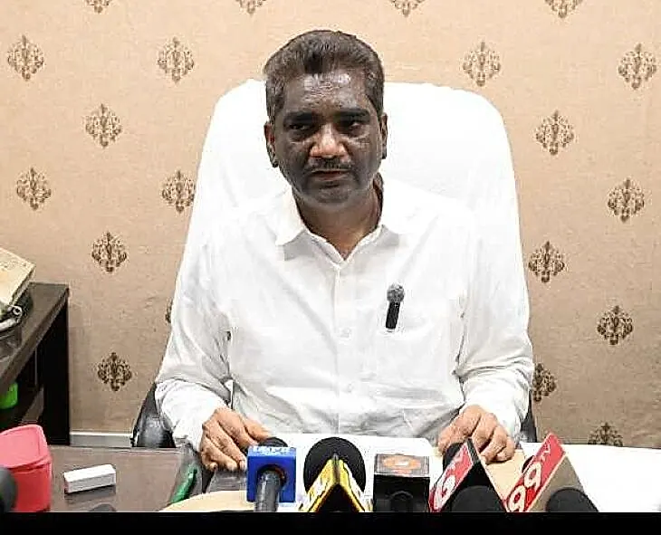 జాతీయ లోక్ అదాలత్ను సద్వినియోగం చేసుకోవాలని జిల్లా ప్రధాన న్యాయమూర్తి పిలుపు