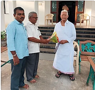 ఎమ్మెల్యే వరదరాజుల రెడ్డిని మర్యాదపూర్వకంగా కలిసిన హౌసింగ్ EE రమణా రెడ్డి