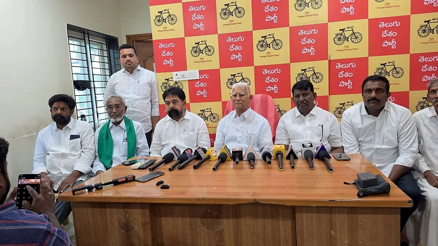 రాచమల్లు వ్యాఖ్యలపై వరదరాజులరెడ్డి ఘాటు ప్రతిస్పందన