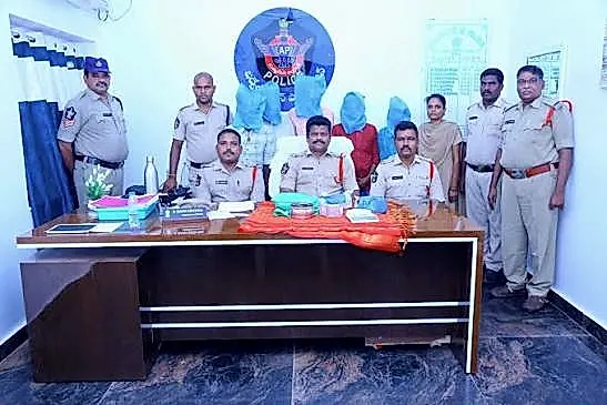 బద్వేల్‌లో హైటెక్ జూదం గుట్టురట్టు: 9 మంది అరెస్ట్