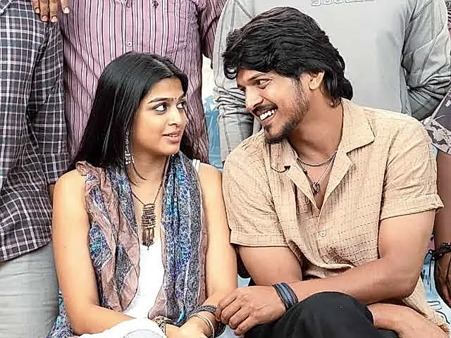రివ్యూ: రోమాంచకం.. సుమంత్‌ ప్రభాస్‌, అనంతికల లవ్‌ డ్రామా మెప్పించిందా?