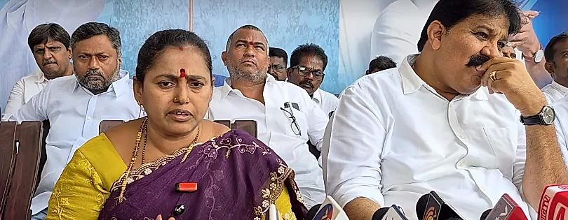 భీమునపల్లి లక్ష్మీదేవిపై టీడీపీ నేత బొర్రా రామాంజనేయులు వ్యాఖ్యలు వివాదాస్పదం