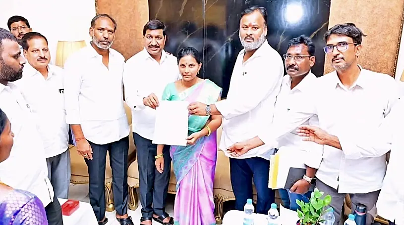 విద్యుత్ ప్రమాద బాధిత కుటుంబానికి మంత్రి మండిపల్లి రాంప్రసాద్ రెడ్డి అండ