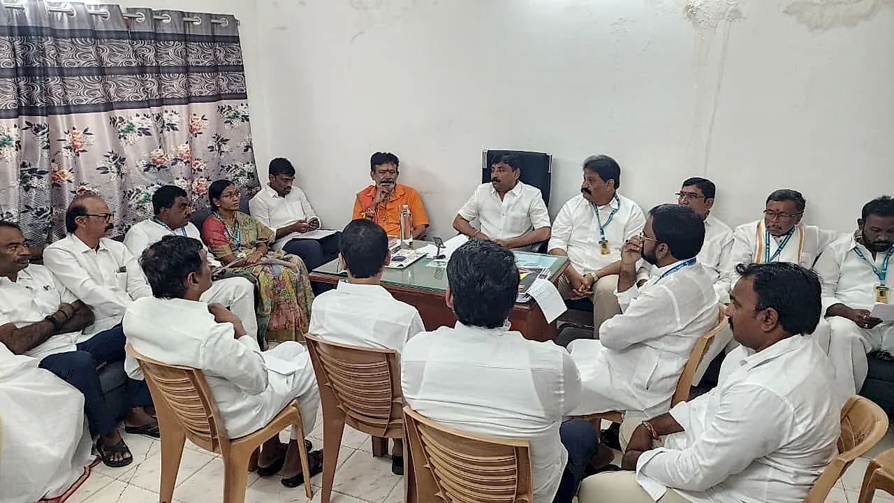 కడపలో వై.యస్.ఆర్.సి.పి జిల్లా కోర్ కమిటీ భేటీ