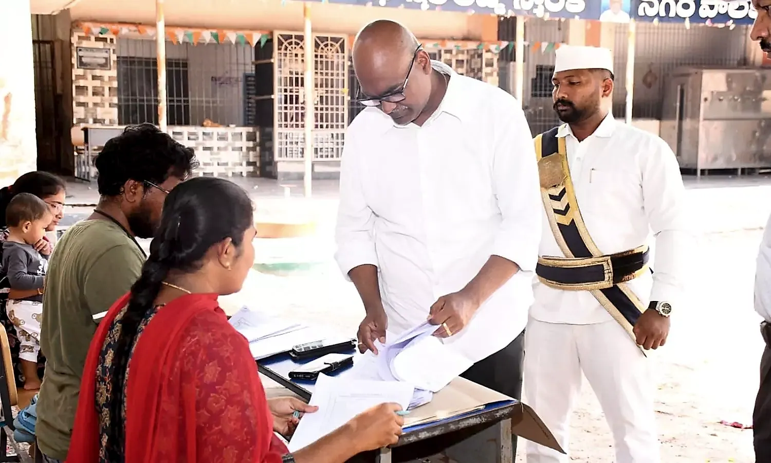కర్నూలులో కొత్త ఓటర్ల నమోదుపై ప్రత్యేక దృష్టి పెట్టాలి: ఈఆర్వో చల్లా ఓబులేసు