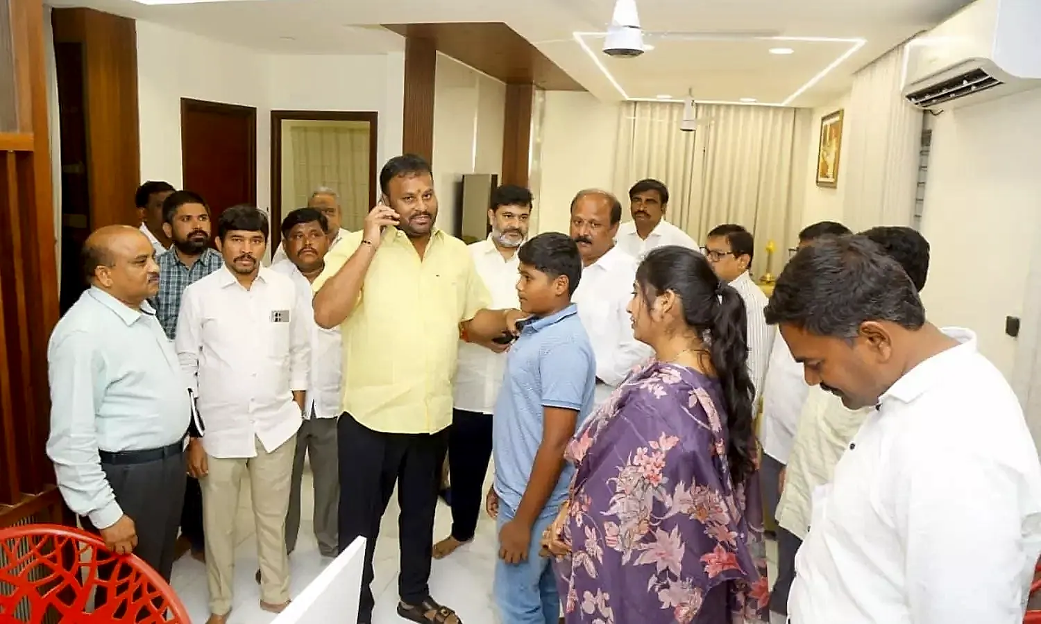తాడేపల్లిలో మంత్రి మండిపల్లి రాంప్రసాద్ రెడ్డి ప్రజాదర్బార్