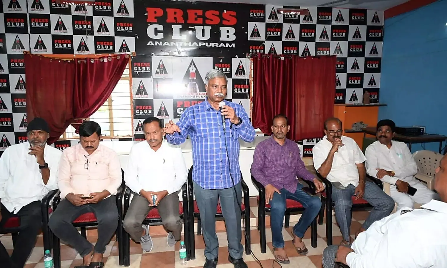 జర్నలిస్టుల సమస్యలు పరిష్కరించకపోతే దశలవారీ ఉద్యమం: ఐ.వి. సుబ్బారావు హెచ్చరిక
