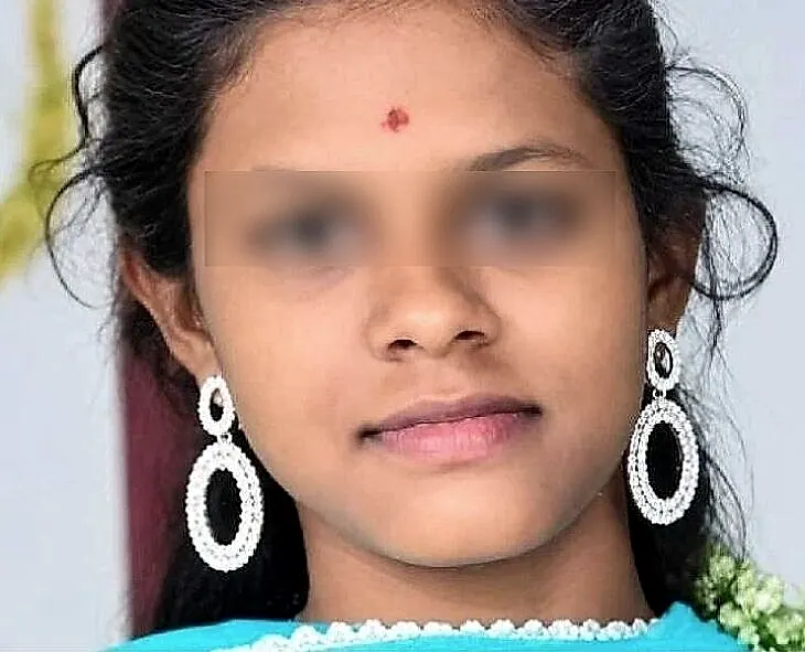 గుత్తిలో యువతి రైలు కిందపడి ఆత్మహత్య