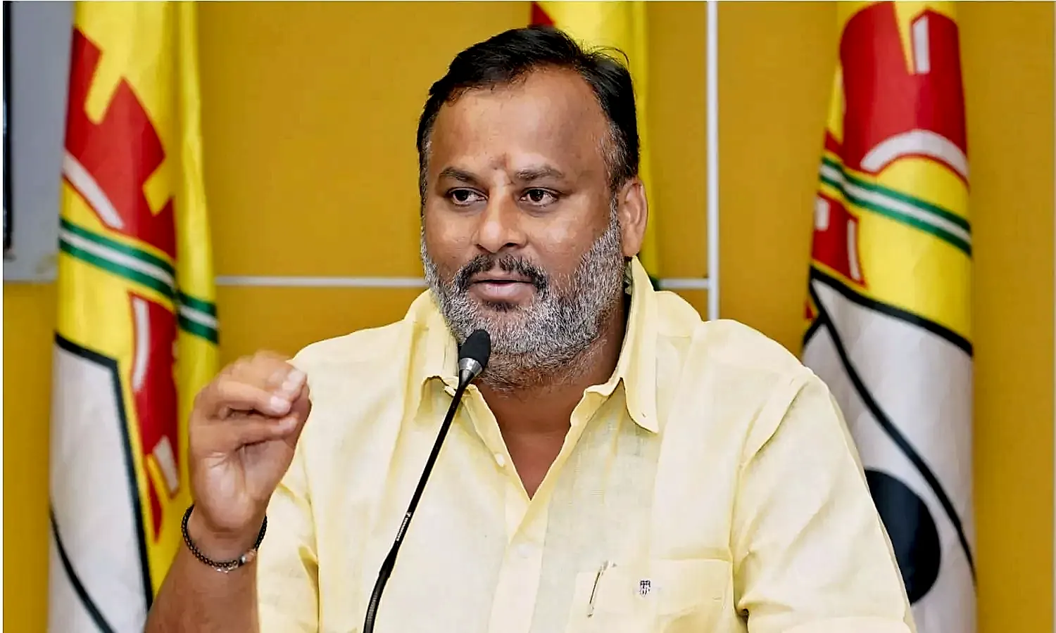 ఈవీలకు భారీ ప్రోత్సాహకాలు: 5% రాయితీ, 5 ఏళ్ల రోడ్ ట్యాక్స్ మినహాయింపు