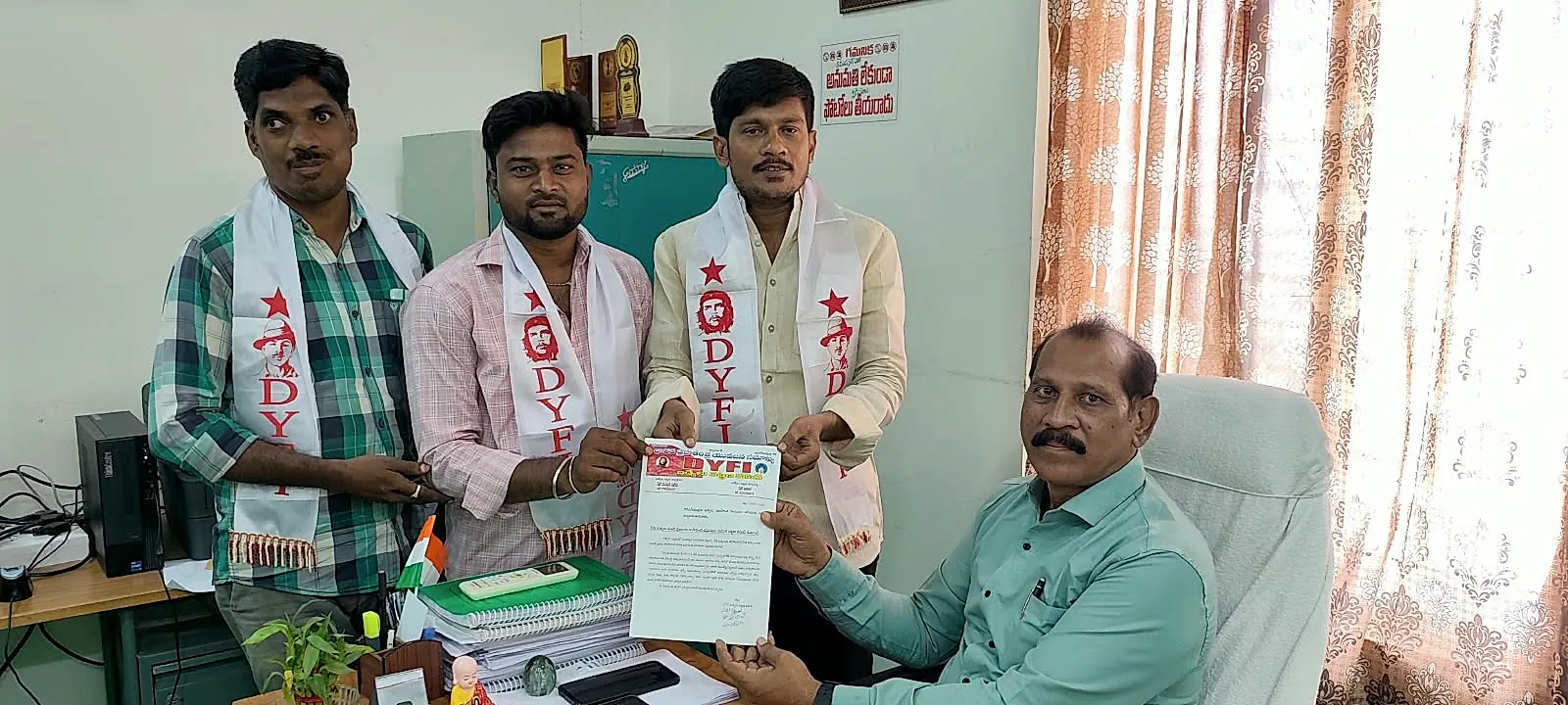 బద్వేల్లో వీధి కుక్కల ఉన్మాదం… నియంత్రణకు చర్యలు తీసుకోవాలని డివైఎఫ్ఐ డిమాండ్