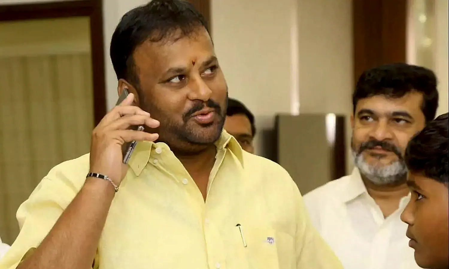వినాయక చవితి స్పెషల్ సర్వీసులకు నిఘా: ఛార్జీలు పెంచితే ప్రైవేట్ బస్సులు సీజ్