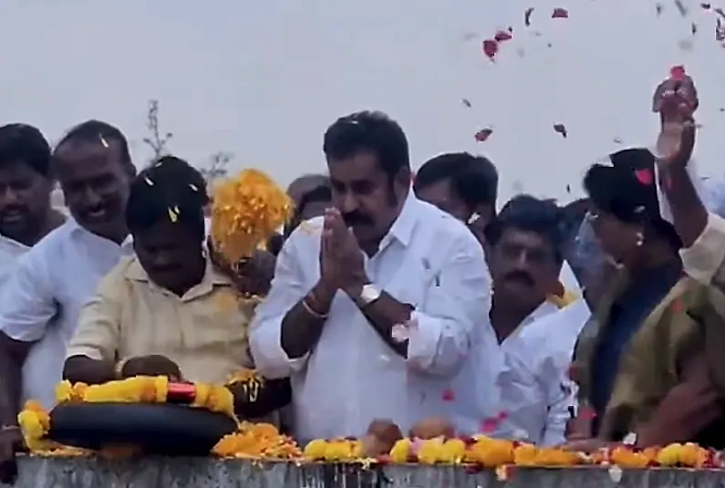 తంబళ్లపల్లెలో జలహారతి కార్యక్రమం ఘనంగా