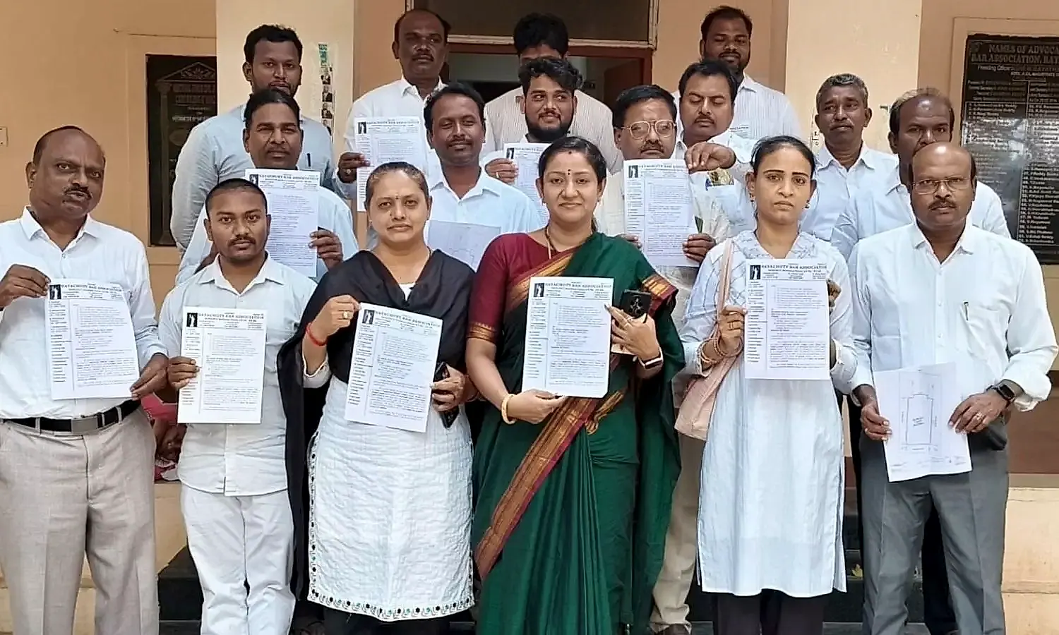 రాయచోటి కోర్టులకు శాశ్వత భవనాల నిర్మాణం చేయాలని న్యాయవాదుల విజ్ఞప్తి