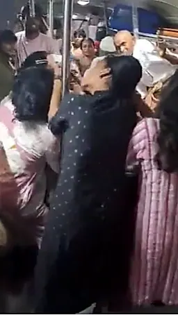 కడప బస్సులో మహిళల గొడవ.. రైల్వేకోడూరు వరకు ఉద్రిక్తత