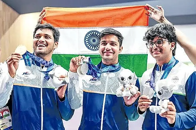 ఆసియా క్రీడల్లో భారత గన్ గర్జన… ఒక్క రోజులో మూడు పతకాలు