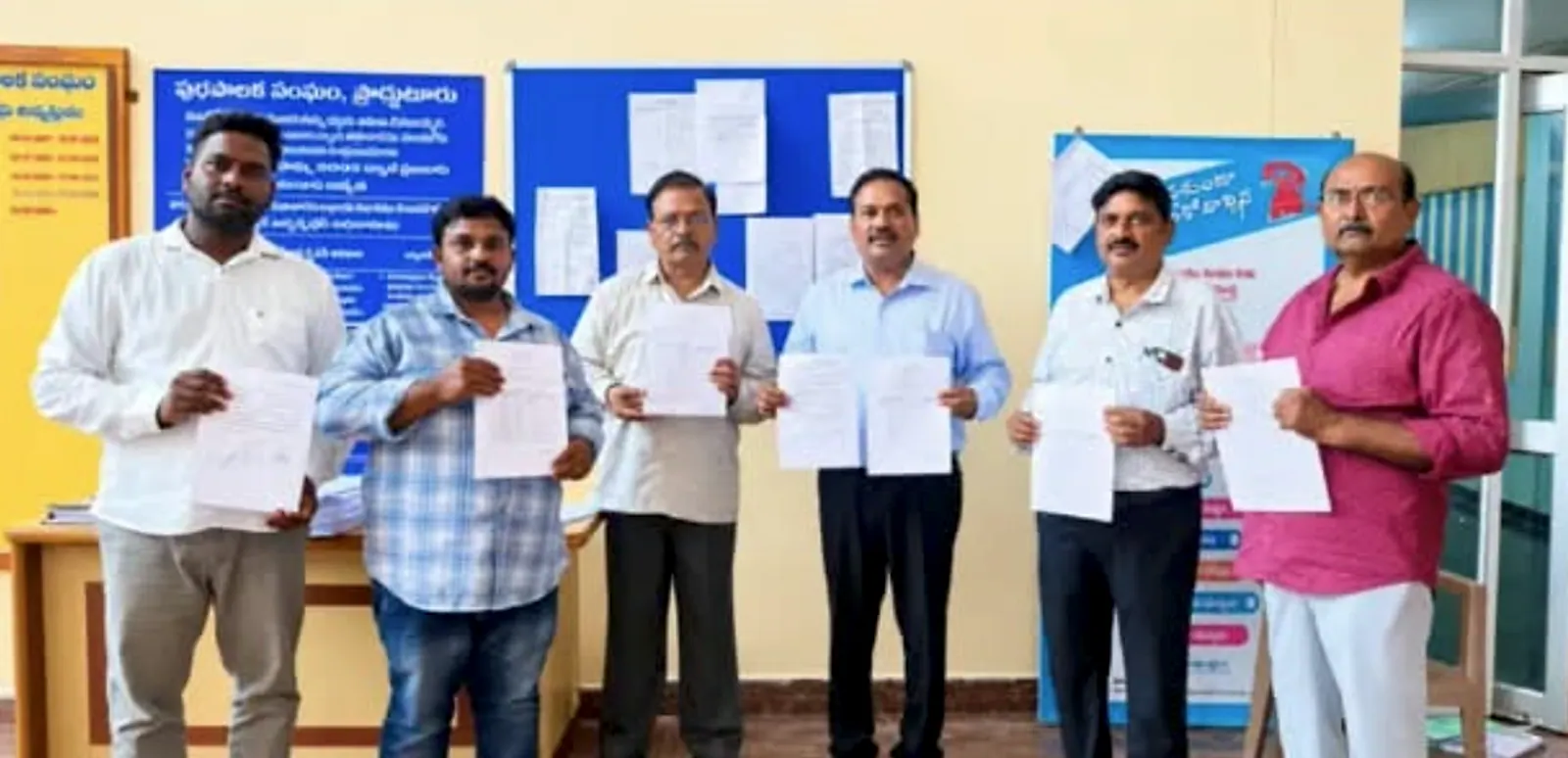 ప్రొద్దుటూరు మున్సిపాలిటీలో 52 వార్డుల ఫోటో ఓటర్ల జాబితా విడుదల