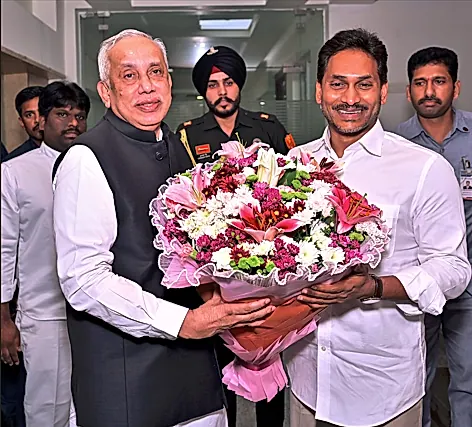DSC-2025 నియామకాల్లో అక్రమాలు: CBI దర్యాప్తు కోరిన జగన్‌