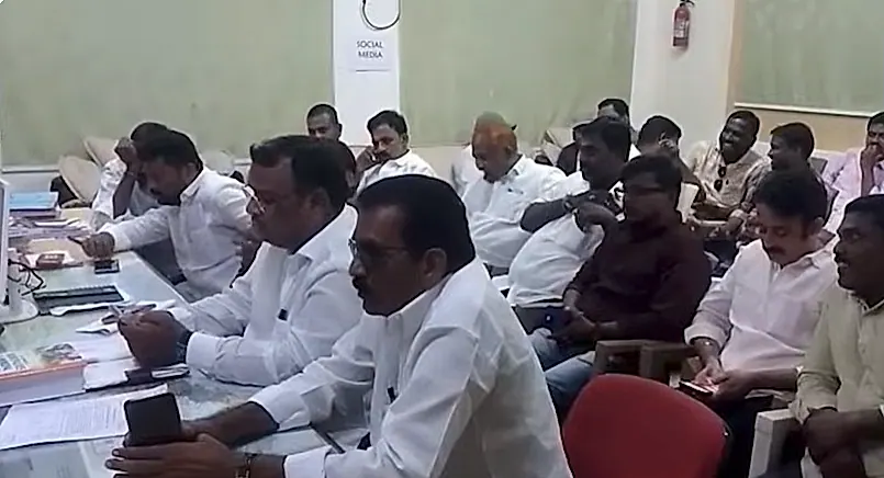 ప్రొద్దుటూరు ఎగ్జిబిషన్ వేలంపాటలో నిరసన