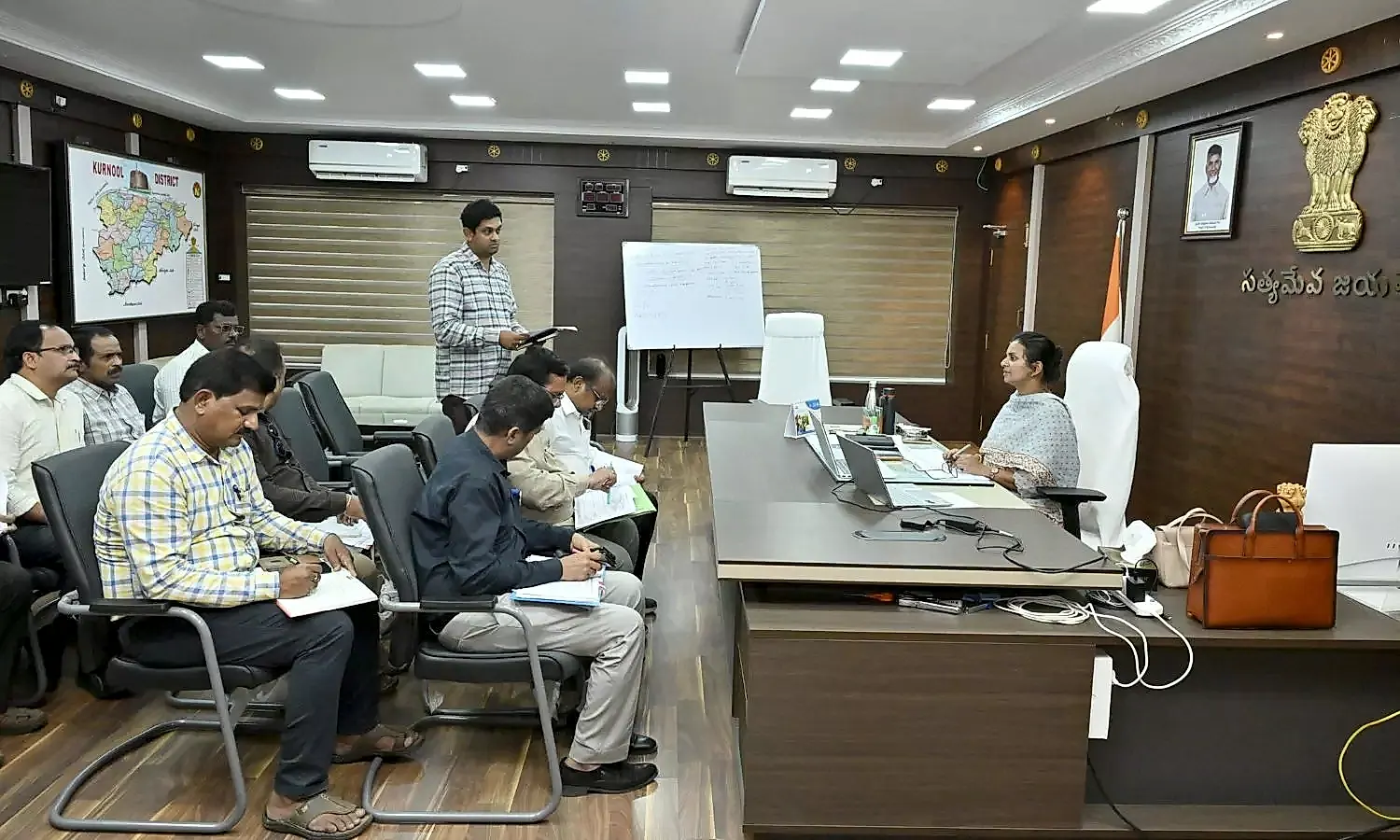పీఎం సూర్య ఘర్ పథక పనులు అక్టోబర్ 15లోగా పూర్తి చేయాలి: కర్నూలు కలెక్టర్ ఆదేశాలు