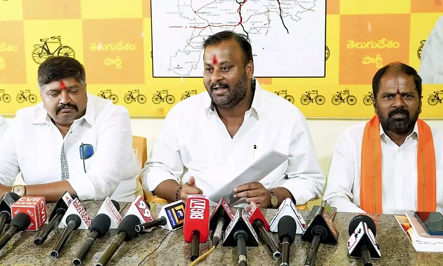 మున్సిపల్ ఎన్నికల్లో కూటమి అభ్యర్థులను గెలిపించాలి: మంత్రి రాంప్రసాద్ రెడ్డి