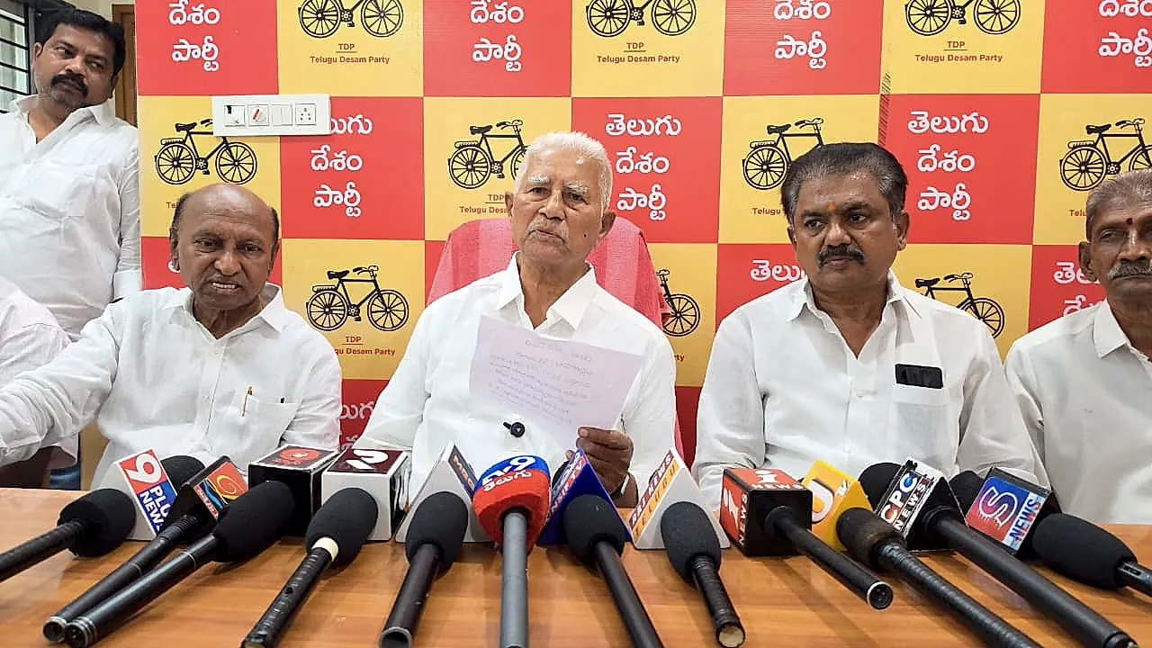 పేద కుటుంబాలకు వరంగా సీఎం రిలీఫ్ ఫండ్: ఎమ్మెల్యే వరదరాజుల రెడ్డి