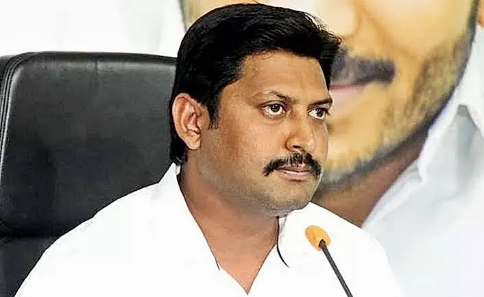 మాజీ MLA అబ్బయ్య చౌదరి అరాచకానికి కొల్లేరు ప్రజల ఆగ్రహం