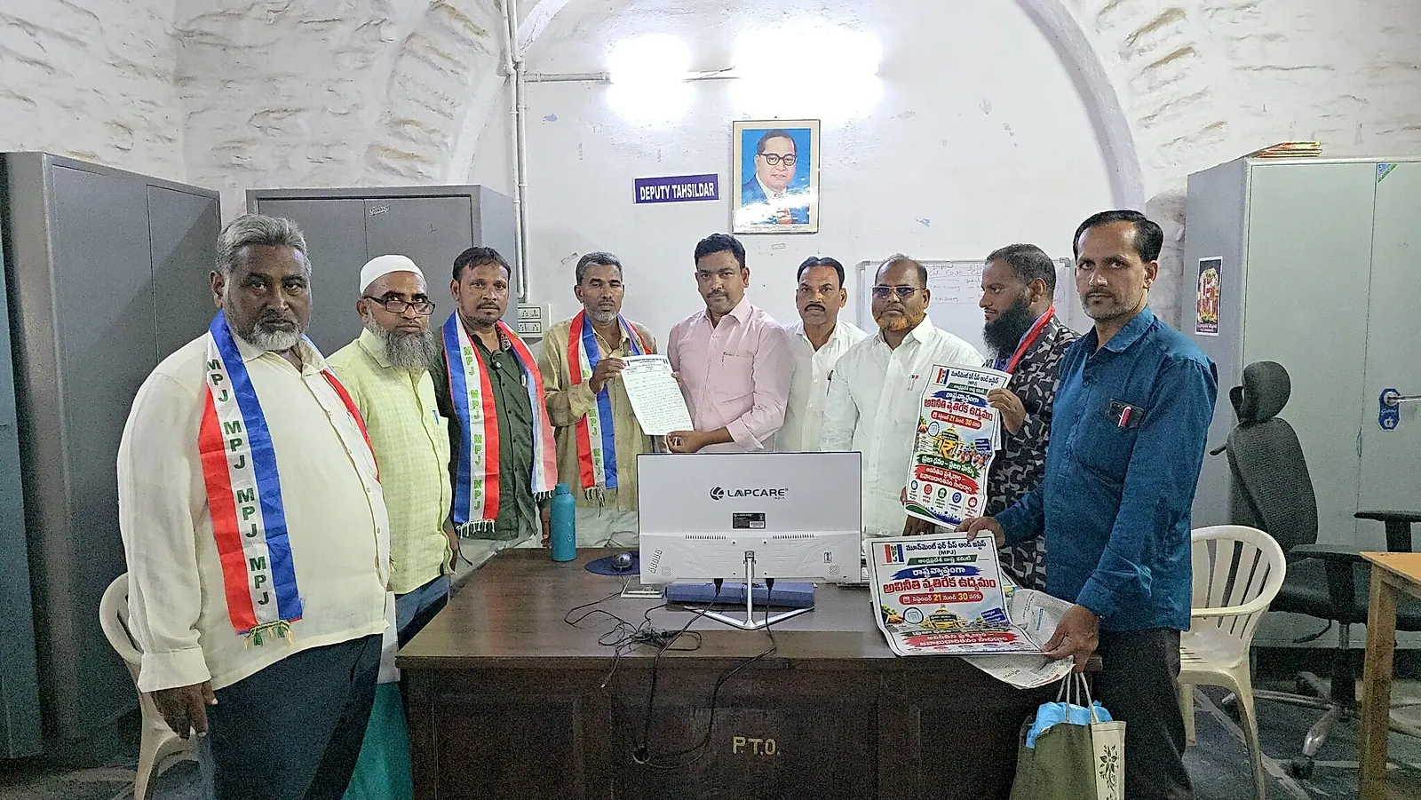 అవినీతి నిర్మూలనకు పారదర్శకత, జవాబుదారీతనం పెంచాలి: MPJ వినతిపత్రం