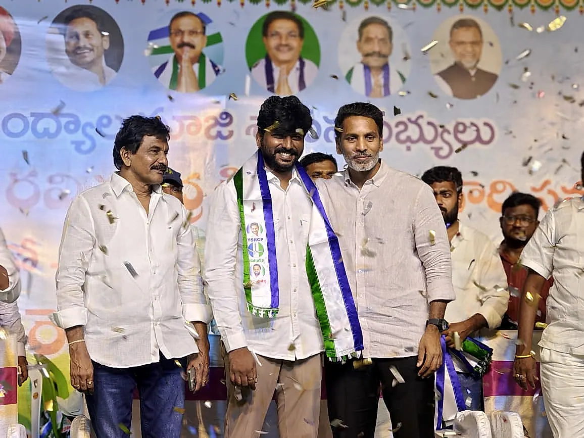 500 మంది అనుచరులతో వైఎస్సార్సీపీకి రేగాటి అనిల్రెడ్డి