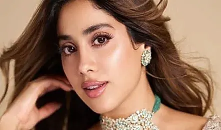ఏఐ ఫేక్ వీడియోపై జాన్వీ కపూర్ ఆగ్రహం