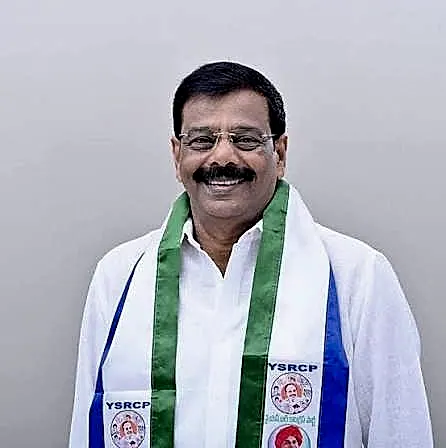 స్థానిక ఎన్నికల్లో తొలి అభ్యర్థి ప్రకటించిన YSRCP