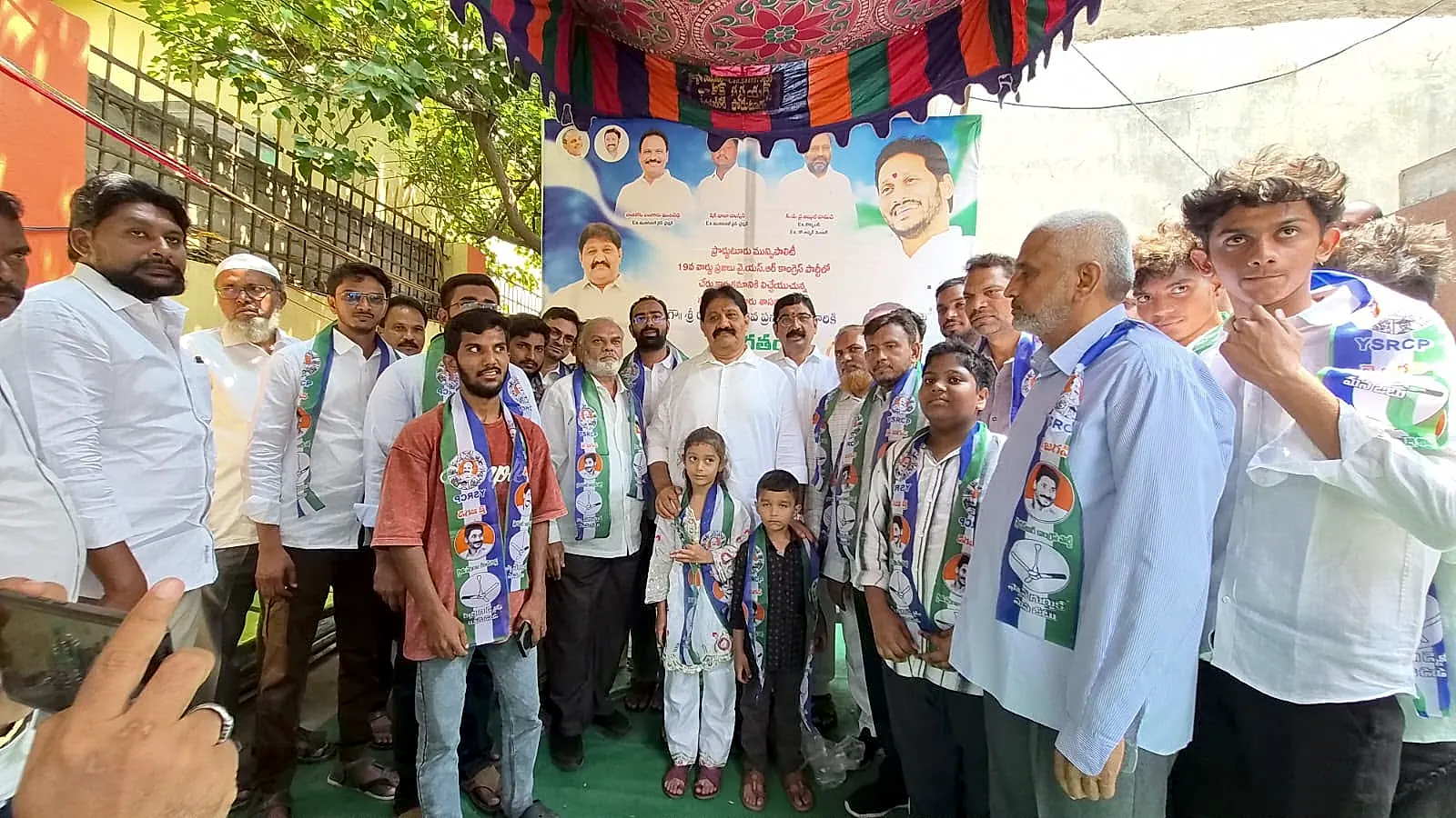 ప్రొద్దుటూరులో వైఎస్సార్సీపీలోకి భారీగా చేరికలు