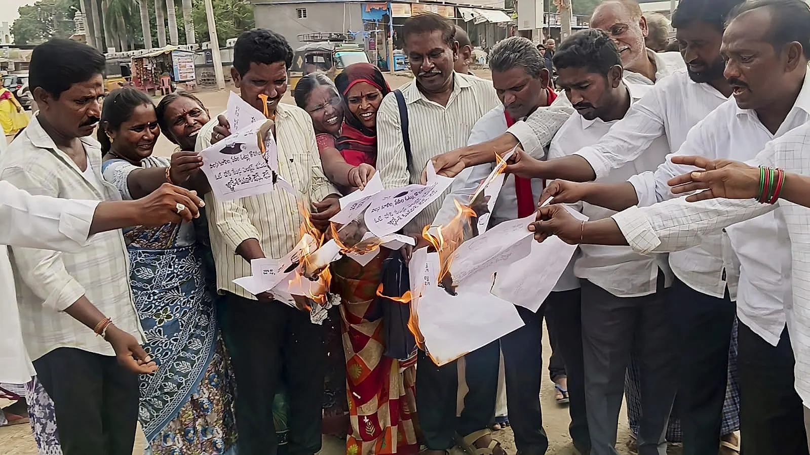 ఎలక్షన్ కమిషన్ అక్రమాలు ఆగే వరకు ప్రజా ఉద్యమం కొనసాగుతుంది: కంకణాల ఆంజనేయులు