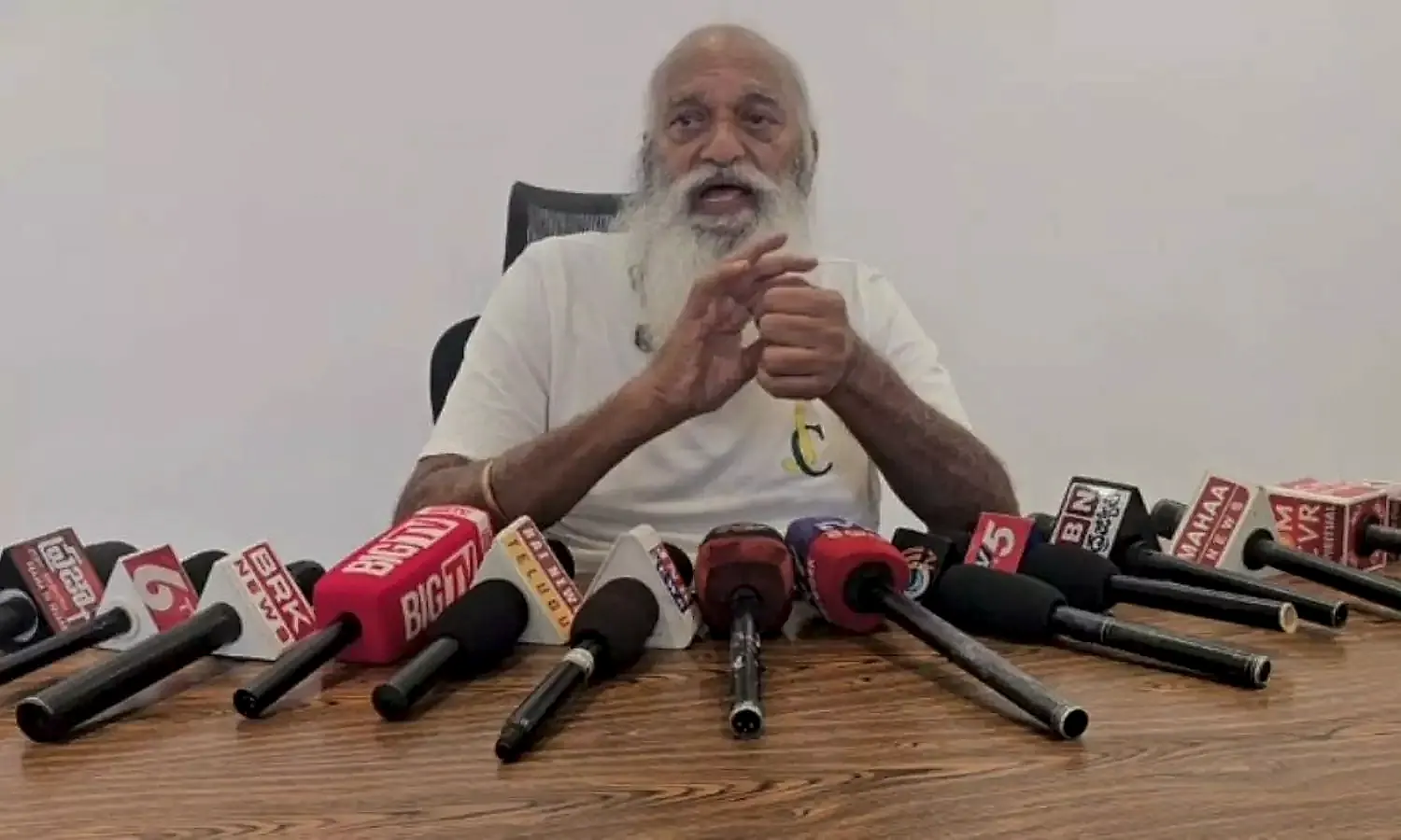 తాడిపత్రి రాజకీయాల్లో జేసీ ప్రభాకర్ రెడ్డి వ్యాఖ్యలు కలకలం