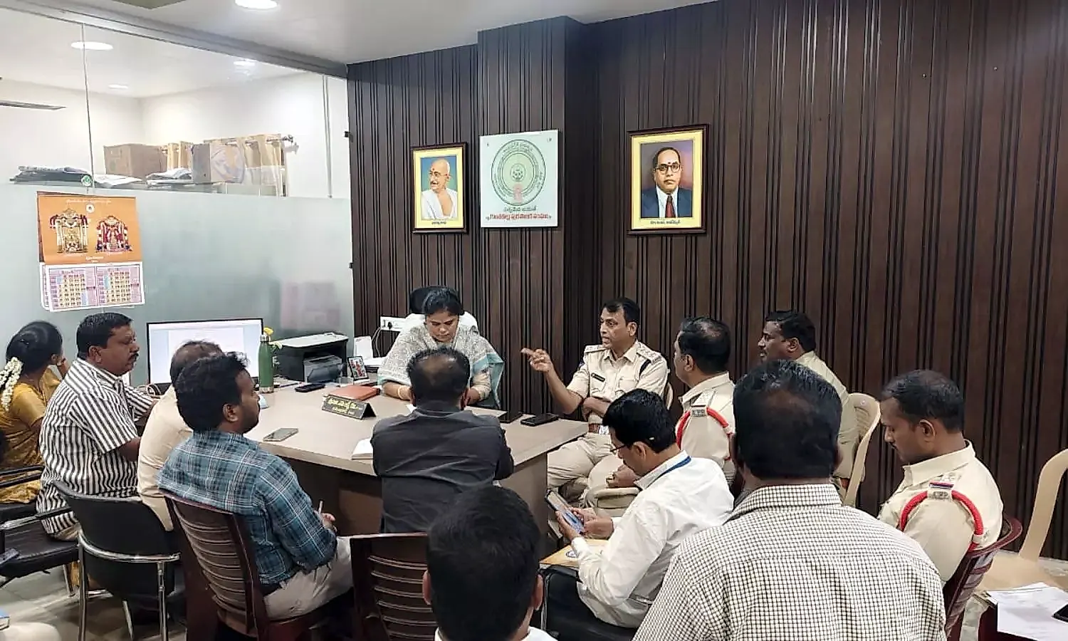 మున్సిపల్ ఎన్నికలు ప్రశాంతంగా జరగాలి: గుంతకల్లు డీఎస్పీ సూచనలు