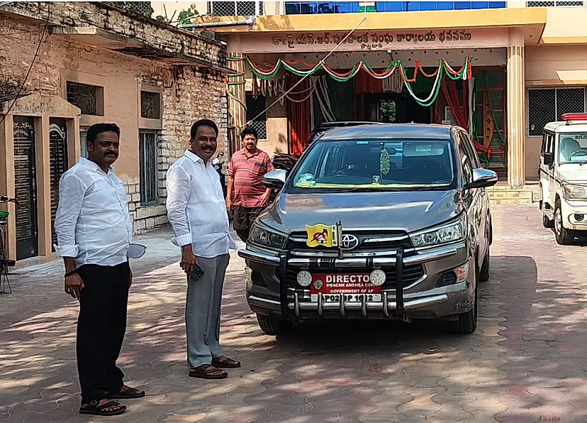 మోడల్ కోడ్ ఉల్లంఘనపై కఠిన చర్యలు తప్పవని హెచ్చరిక