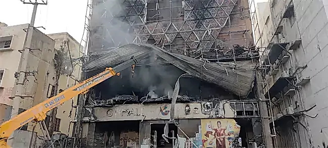 కర్నూలు జీవీ మాల్‌లో భారీ అగ్నిప్రమాదం