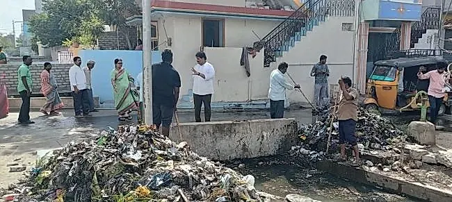 ప్రొద్దుటూరులో 26వ వార్డులో ప్రజా సమస్యలపై రాచమల్లు దంపతుల పర్యటన