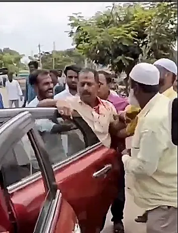 పుంగునూరులో ఉద్రిక్తత: TDP నేత మధు రాయల్‌పై దాడి, కేసు నమోదు