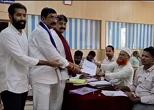 ప్రొద్దుటూరు మున్సిపల్ చైర్మన్ రేసులో వైసీపీ బరిలో పోరెడ్డి నరసింహారెడ్డి